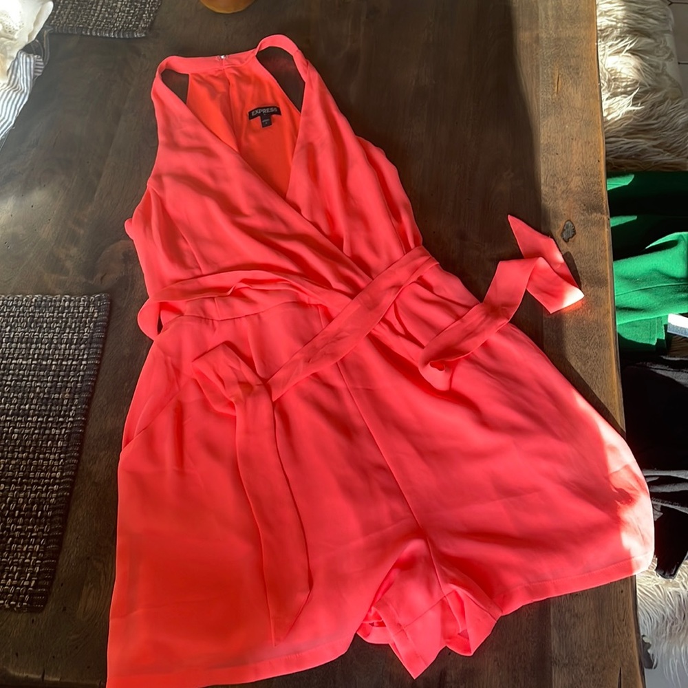 Hot pink romper Express size 4